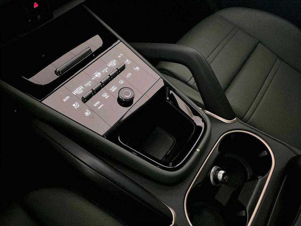 used 2025 Porsche Cayenne car, priced at $99,888