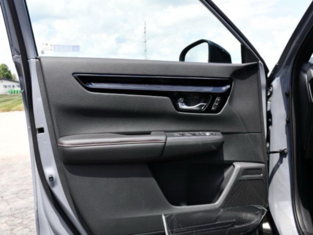 new 2026 Honda CR-V Hybrid car, priced at $41,090