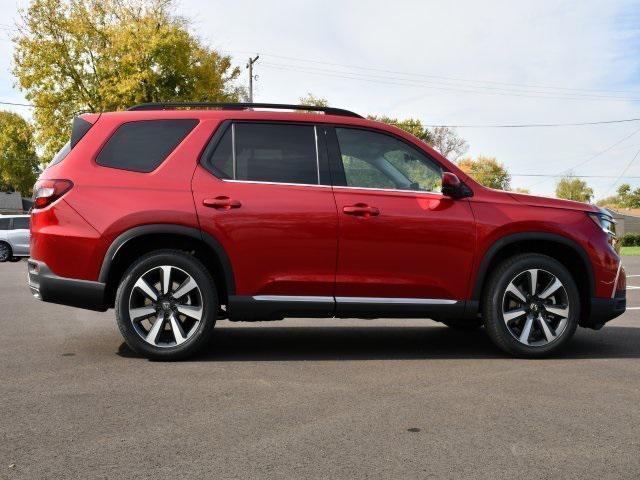 new 2025 Honda Pilot car, priced at $47,703