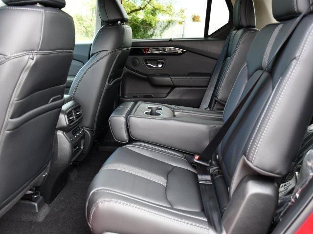 new 2025 Honda Pilot car, priced at $47,703