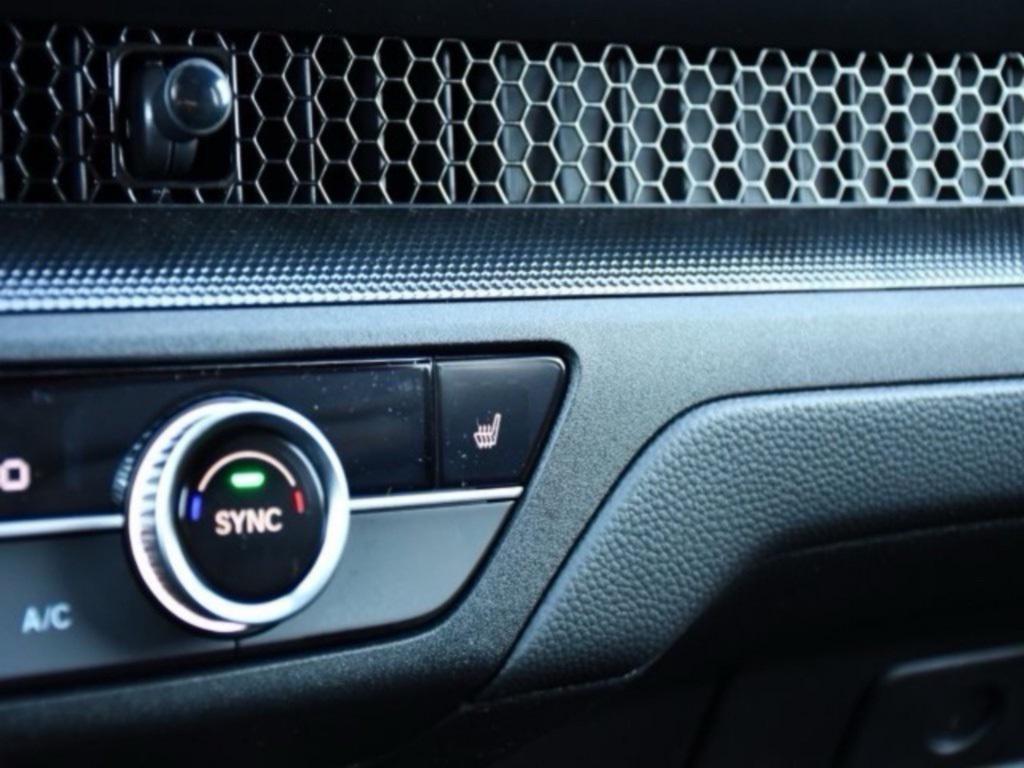 new 2026 Honda CR-V Hybrid car, priced at $39,584