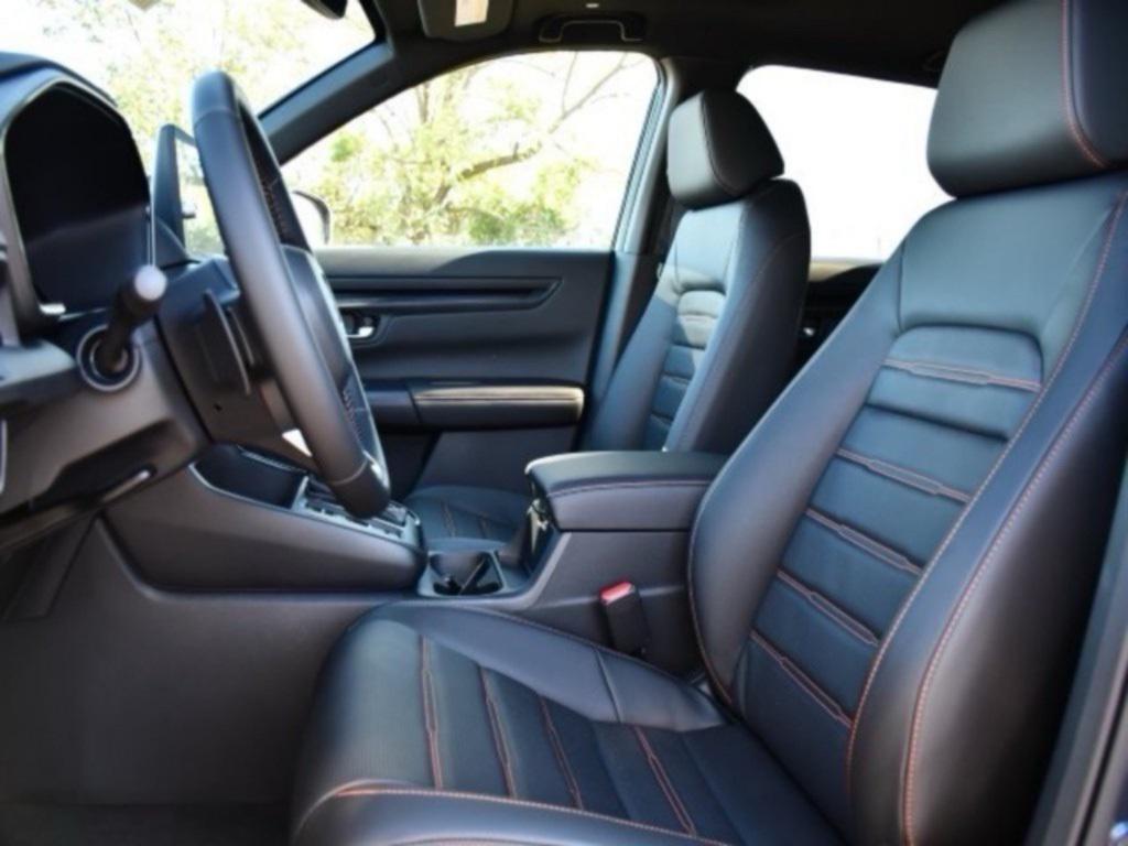 new 2026 Honda CR-V Hybrid car, priced at $39,584