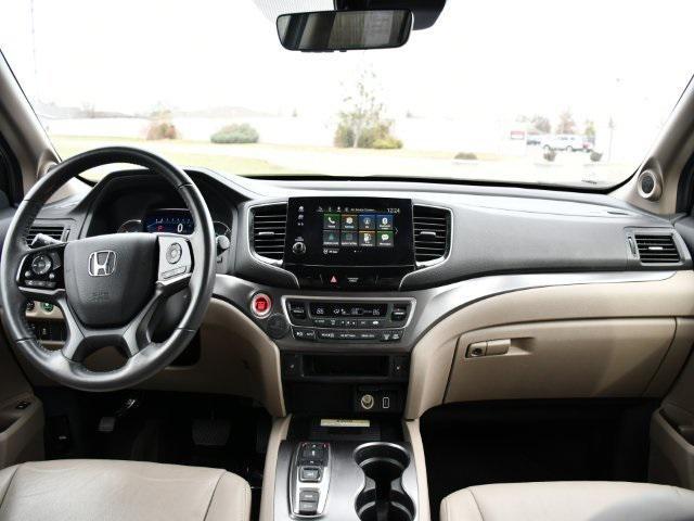 used 2022 Honda Pilot car, priced at $32,322