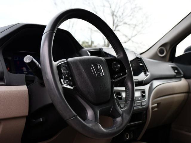 used 2022 Honda Pilot car, priced at $32,322