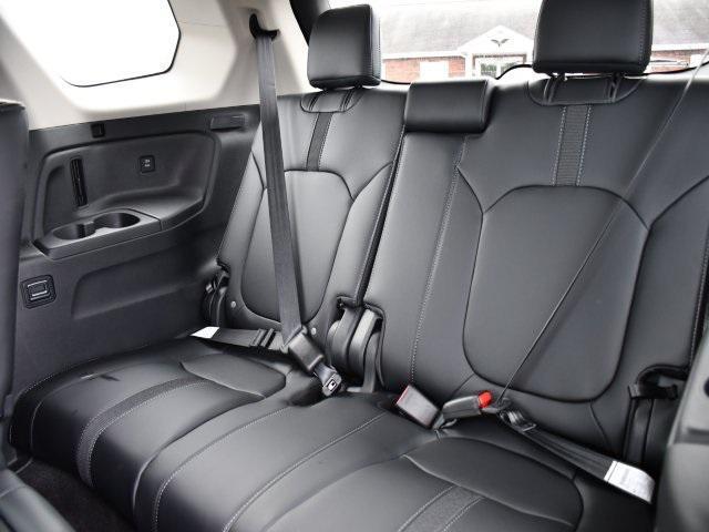 new 2025 Honda Pilot car, priced at $44,268