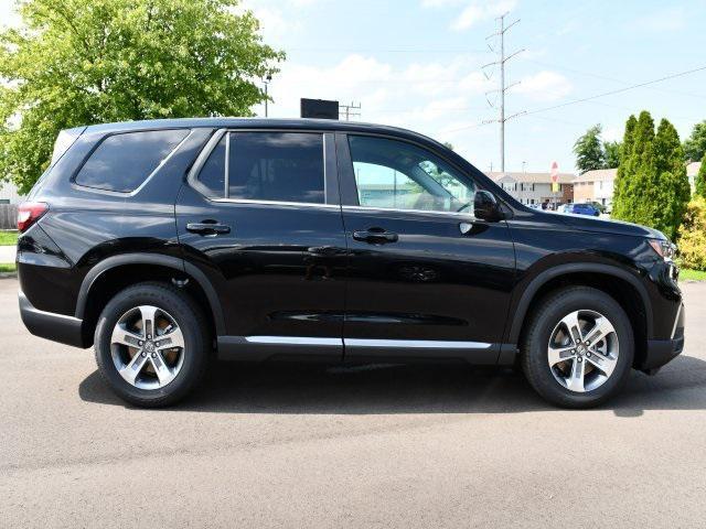 new 2025 Honda Pilot car, priced at $45,370
