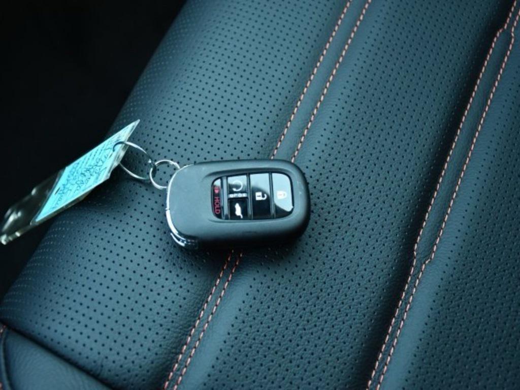 new 2026 Honda CR-V Hybrid car, priced at $41,015