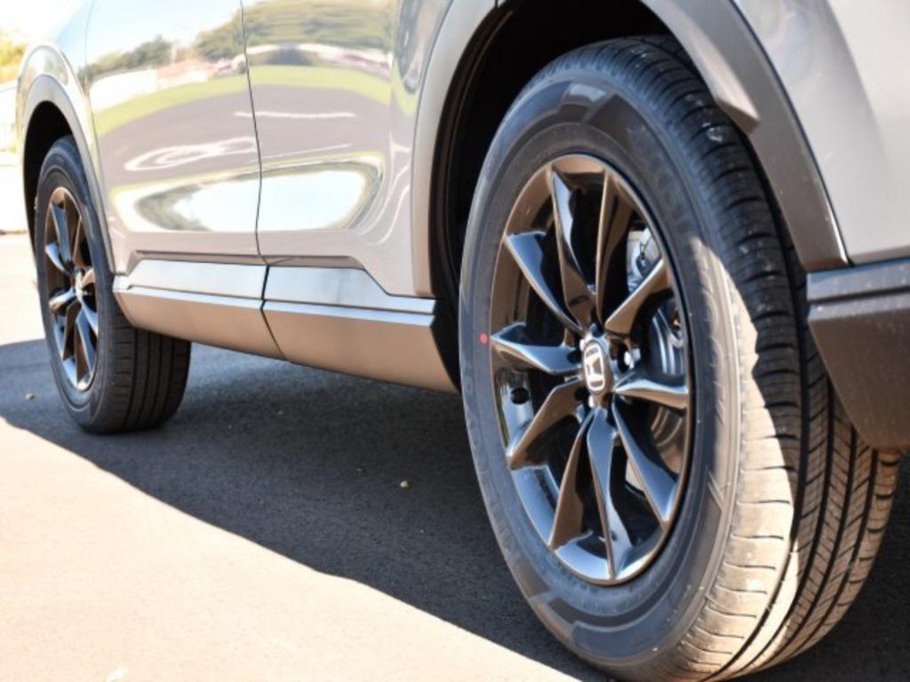 new 2026 Honda CR-V Hybrid car, priced at $41,015