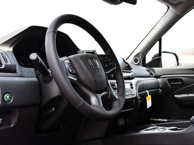 new 2025 Honda Ridgeline car, priced at $39,713
