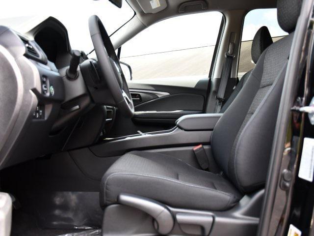 new 2025 Honda Ridgeline car, priced at $39,713