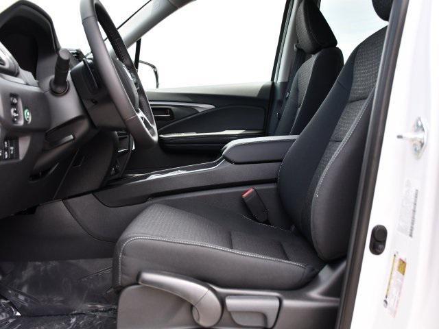 new 2025 Honda Ridgeline car, priced at $40,140