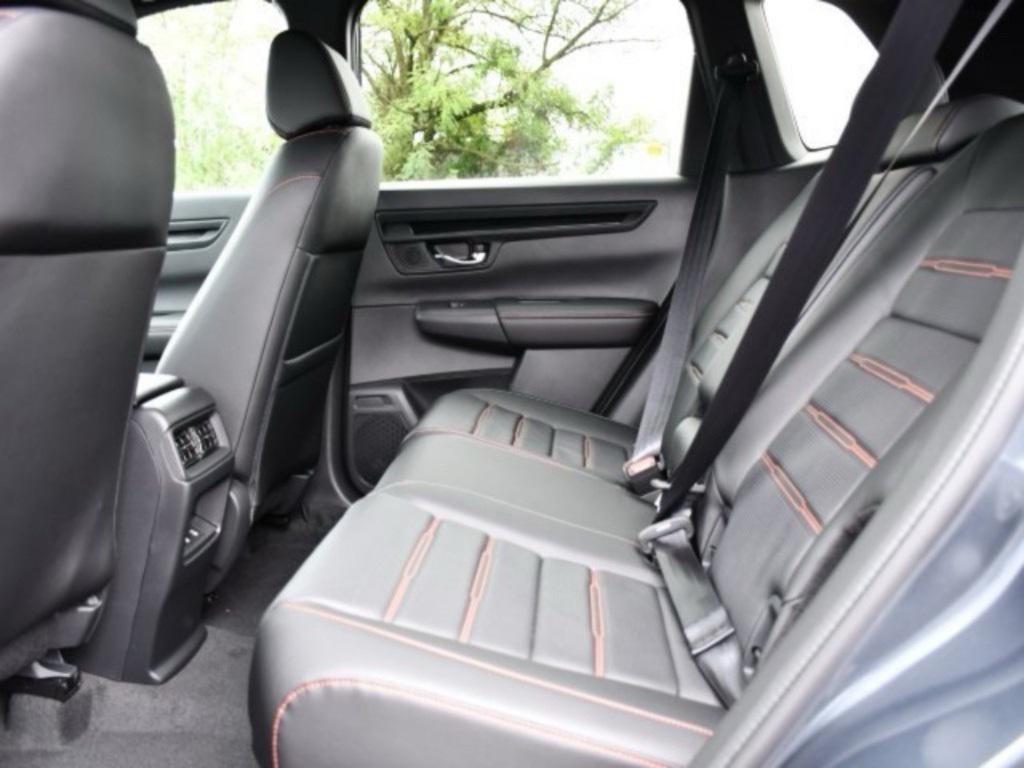 new 2026 Honda CR-V Hybrid car, priced at $39,629