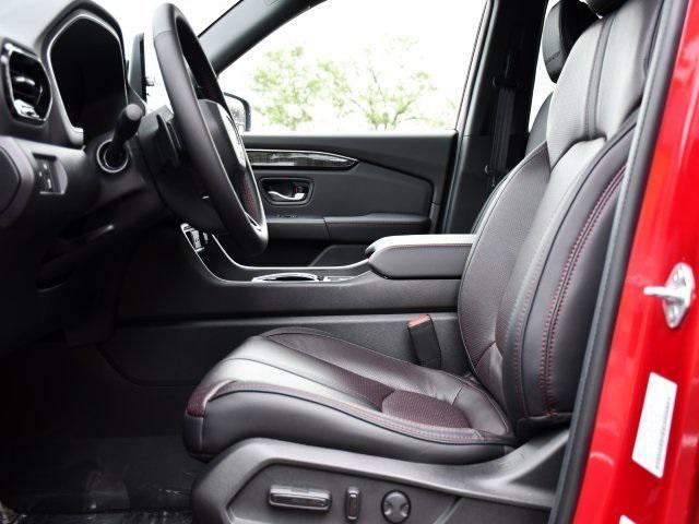 new 2025 Honda Pilot car, priced at $52,027