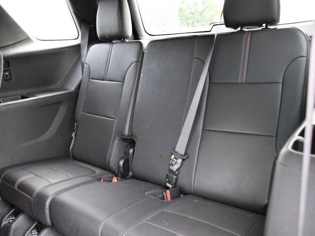 used 2023 Chevrolet Traverse car, priced at $36,956