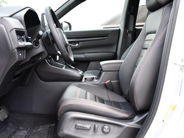 new 2026 Honda CR-V Hybrid car, priced at $40,015