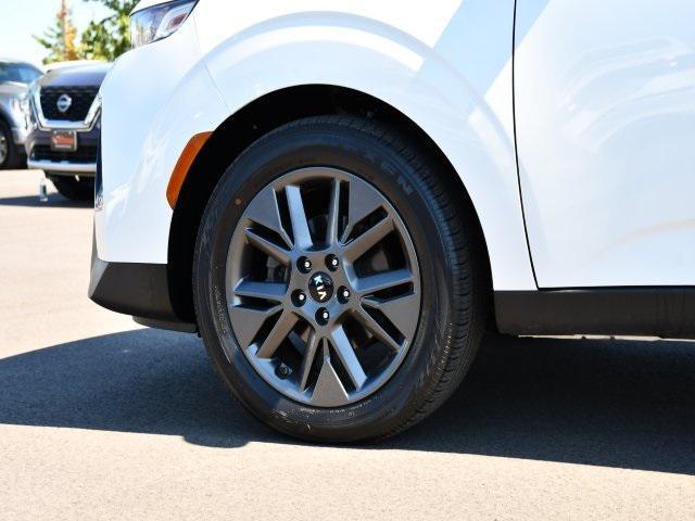 used 2021 Kia Soul car, priced at $17,194