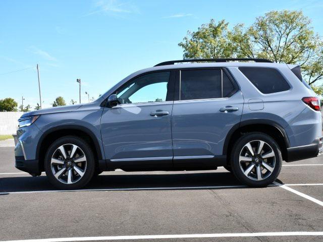 new 2025 Honda Pilot car, priced at $47,703