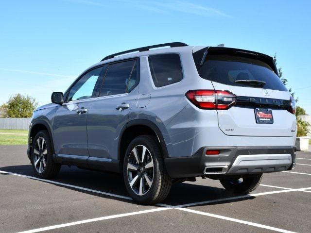 new 2025 Honda Pilot car, priced at $47,703
