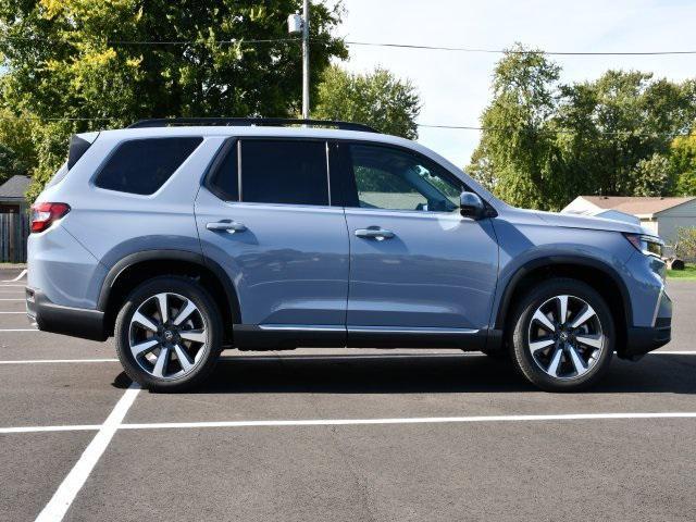 new 2025 Honda Pilot car, priced at $47,703