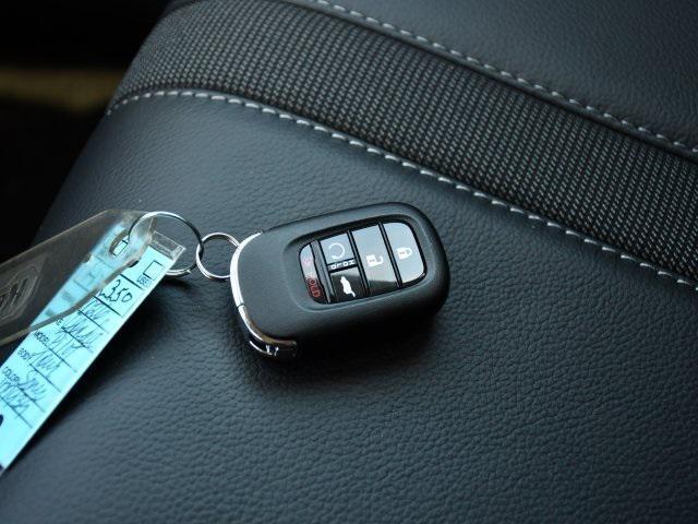 new 2025 Honda Pilot car, priced at $47,703