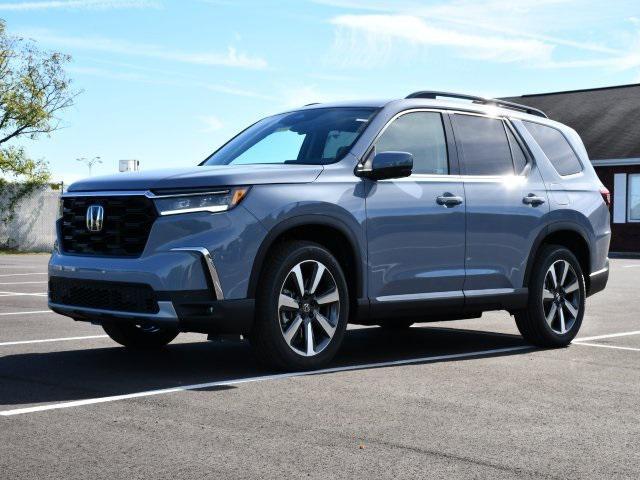 new 2025 Honda Pilot car, priced at $47,703
