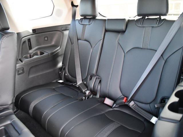 new 2025 Honda Pilot car, priced at $47,703