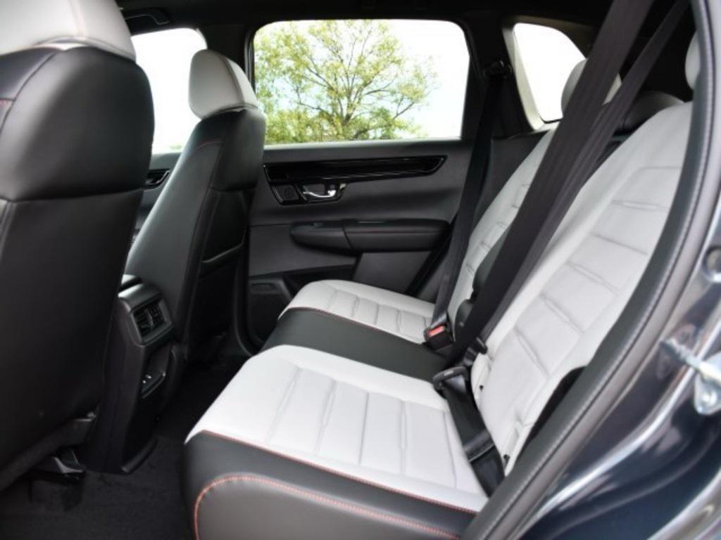 new 2026 Honda CR-V Hybrid car, priced at $40,658