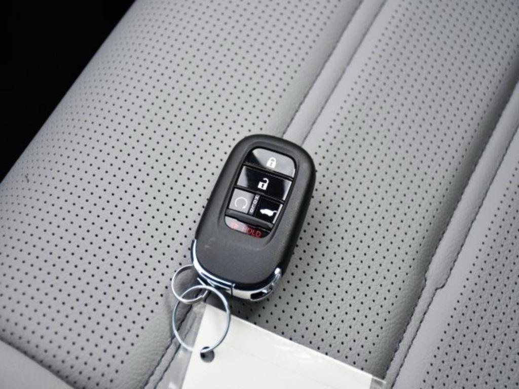 new 2026 Honda CR-V Hybrid car, priced at $40,658