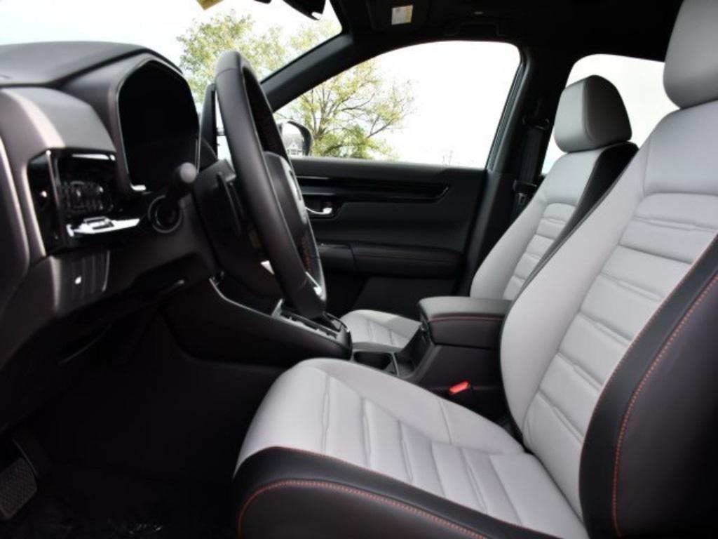 new 2026 Honda CR-V Hybrid car, priced at $40,658