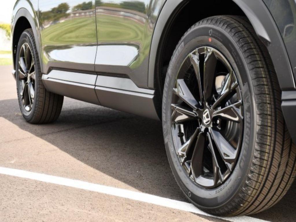 new 2026 Honda CR-V Hybrid car, priced at $40,658