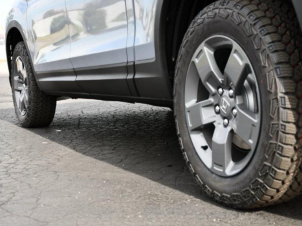 new 2025 Honda Ridgeline car, priced at $44,444