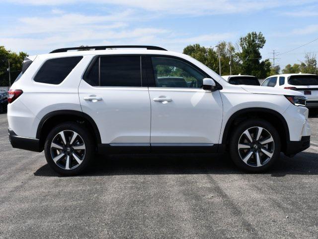 new 2025 Honda Pilot car, priced at $47,703