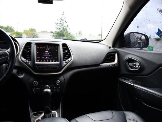used 2014 Jeep Cherokee car, priced at $5,977