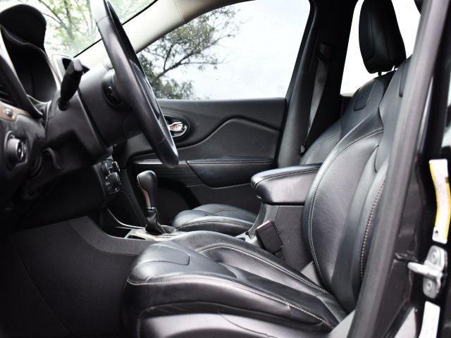 used 2014 Jeep Cherokee car, priced at $5,977