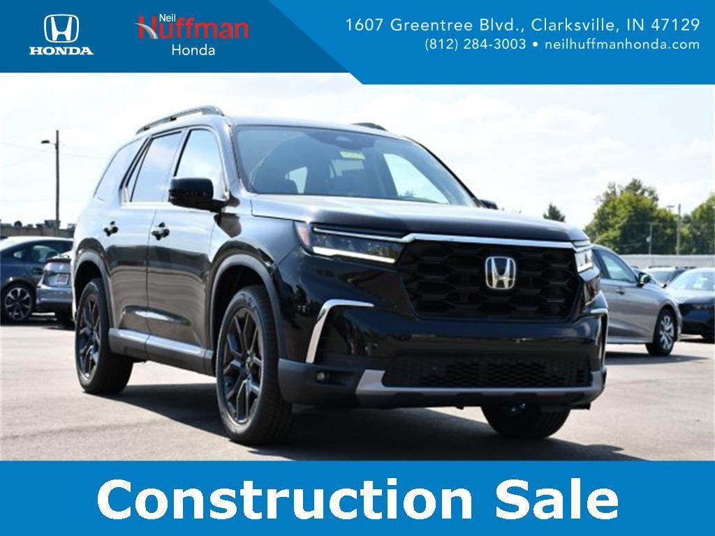 new 2025 Honda Pilot car, priced at $48,739