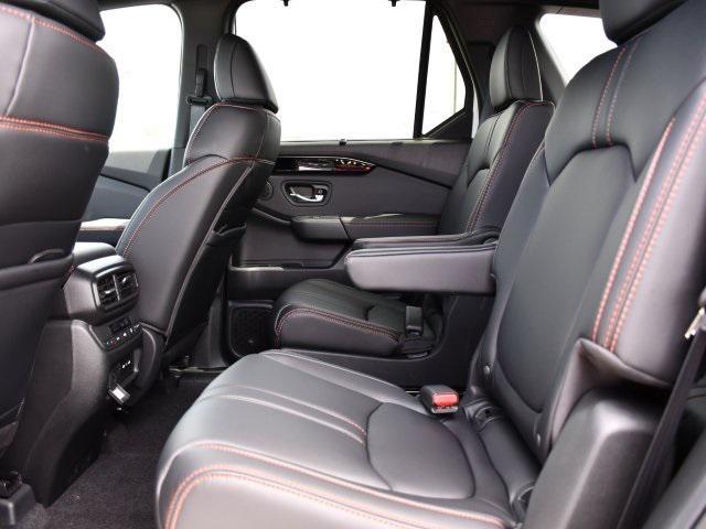 new 2025 Honda Pilot car, priced at $50,055