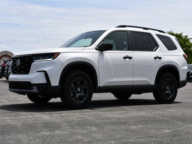 new 2025 Honda Pilot car, priced at $50,055