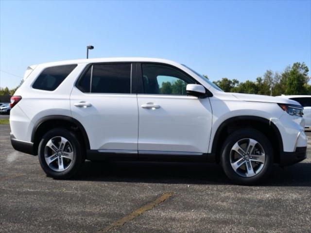 new 2025 Honda Pilot car, priced at $45,450