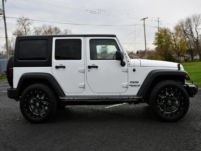 used 2016 Jeep Wrangler Unlimited car, priced at $19,118