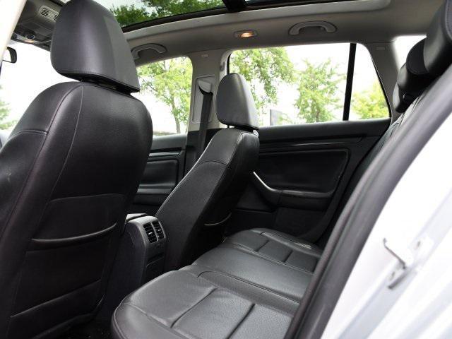 used 2014 Volkswagen Jetta SportWagen car, priced at $8,626