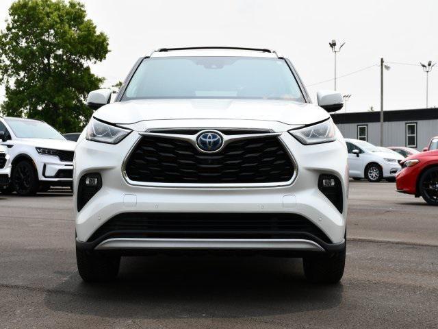 used 2021 Toyota Highlander Hybrid car, priced at $39,984