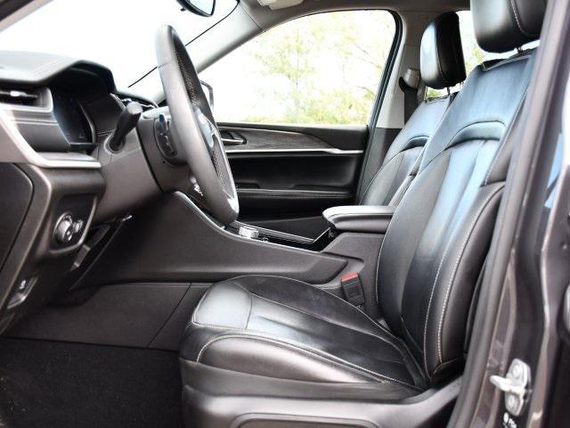 used 2023 Jeep Grand Cherokee car, priced at $27,993