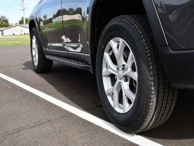 used 2023 Jeep Grand Cherokee car, priced at $27,993