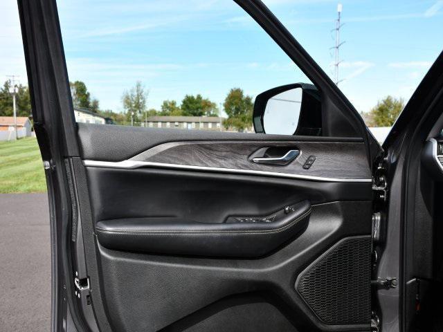 used 2023 Jeep Grand Cherokee car, priced at $27,993