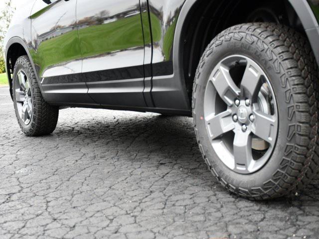 new 2025 Honda Ridgeline car, priced at $44,192