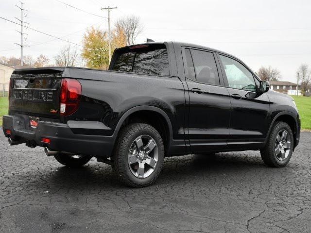 new 2025 Honda Ridgeline car, priced at $44,192