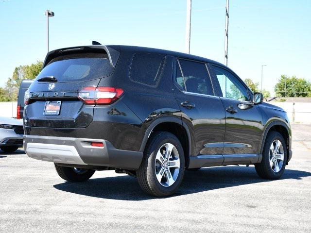 new 2025 Honda Pilot car, priced at $44,816