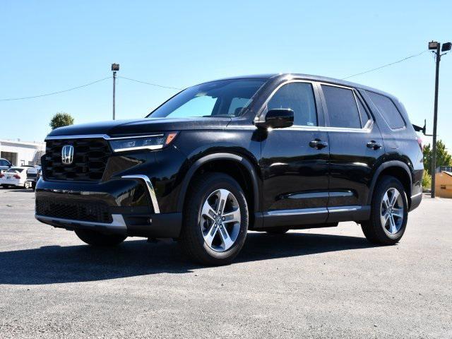 new 2025 Honda Pilot car, priced at $44,816
