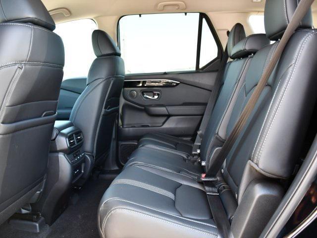 new 2025 Honda Pilot car, priced at $44,816