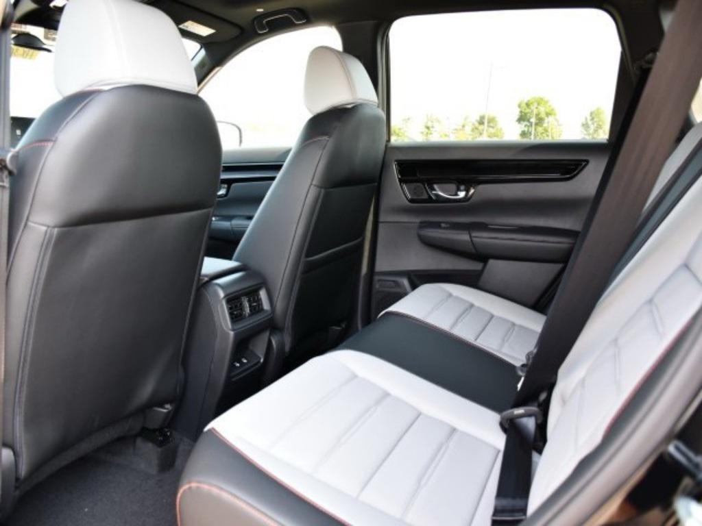 new 2026 Honda CR-V Hybrid car, priced at $40,658